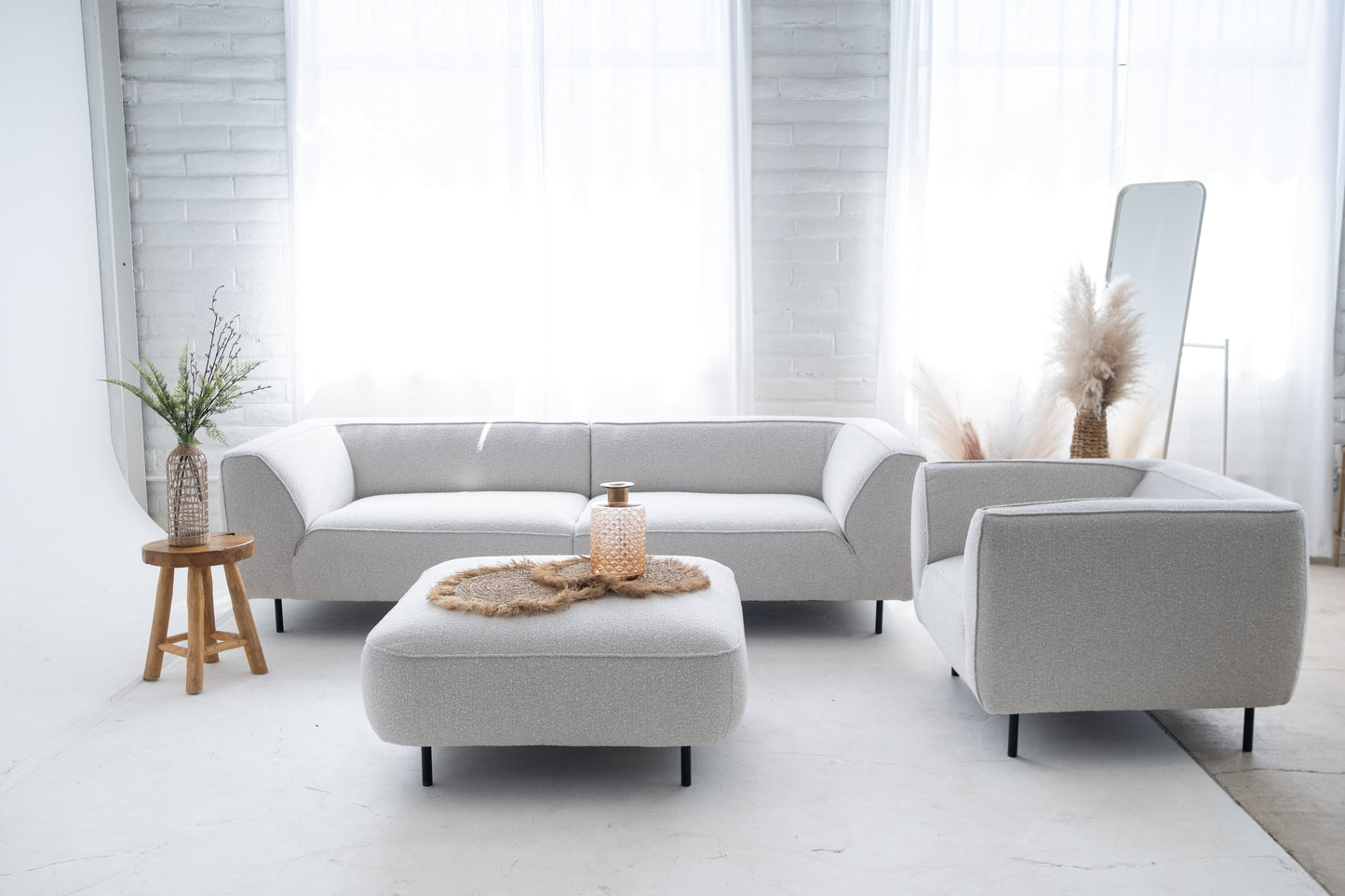 Mosh Sofa 97"