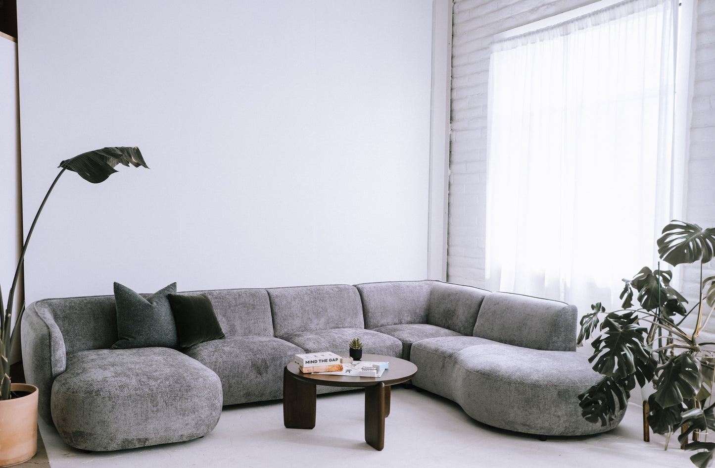 Loures U-Shape Sectional 139"
