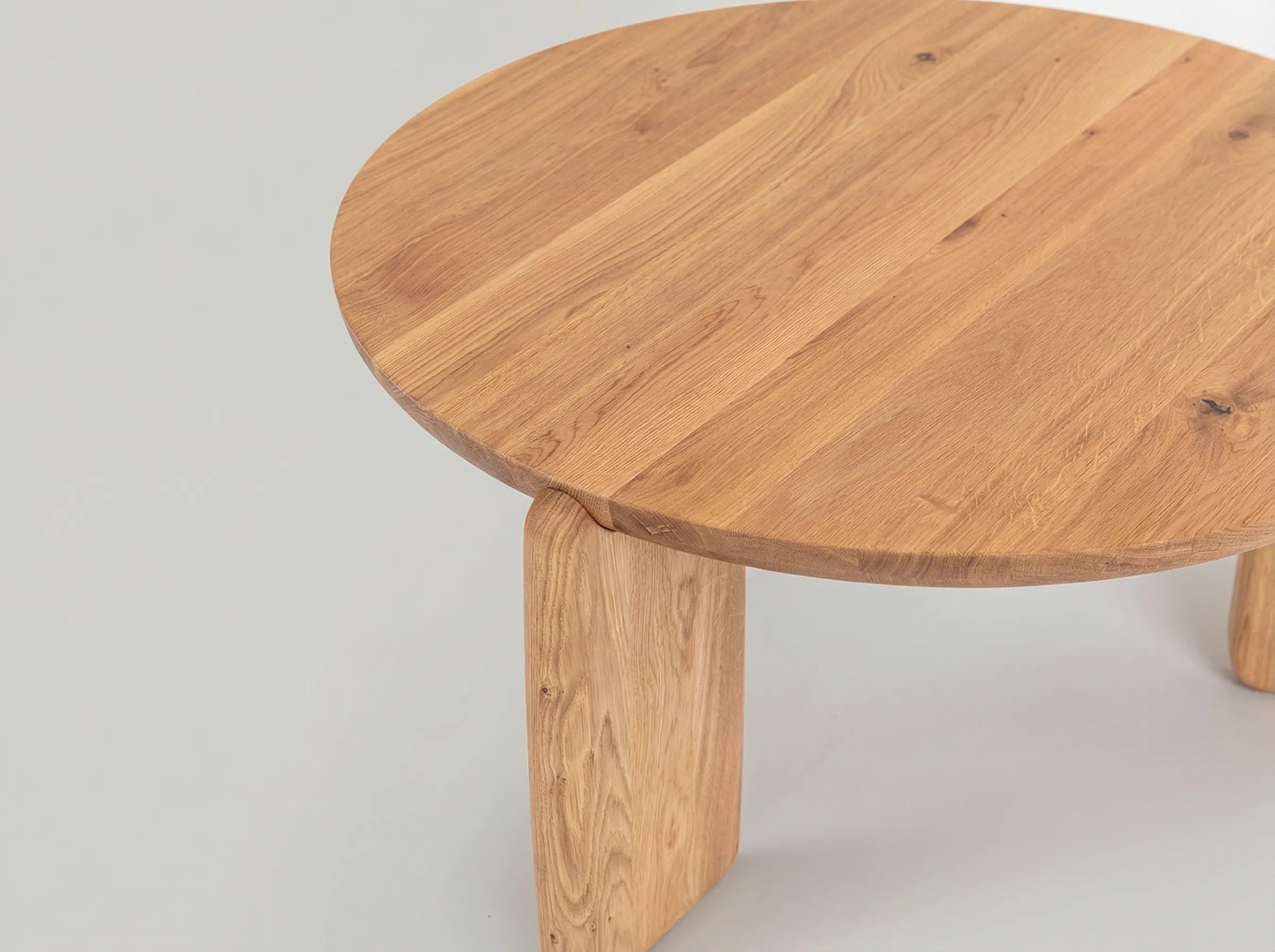 Tono Solid Oak Coffee Table 32"