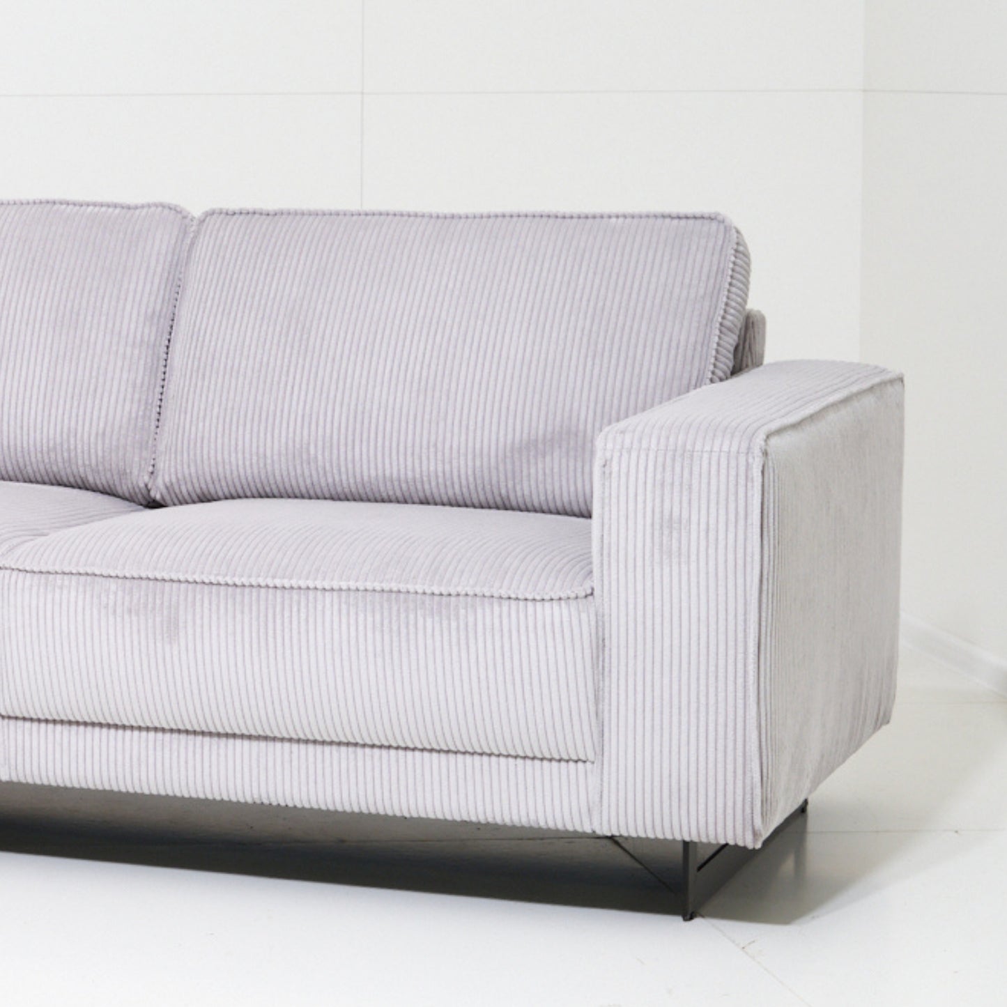 Sarno 2-Piece Chaise Sectional 112"